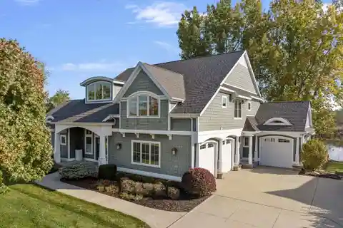 Upscale Resort Living at Harbor Shores Golf Course