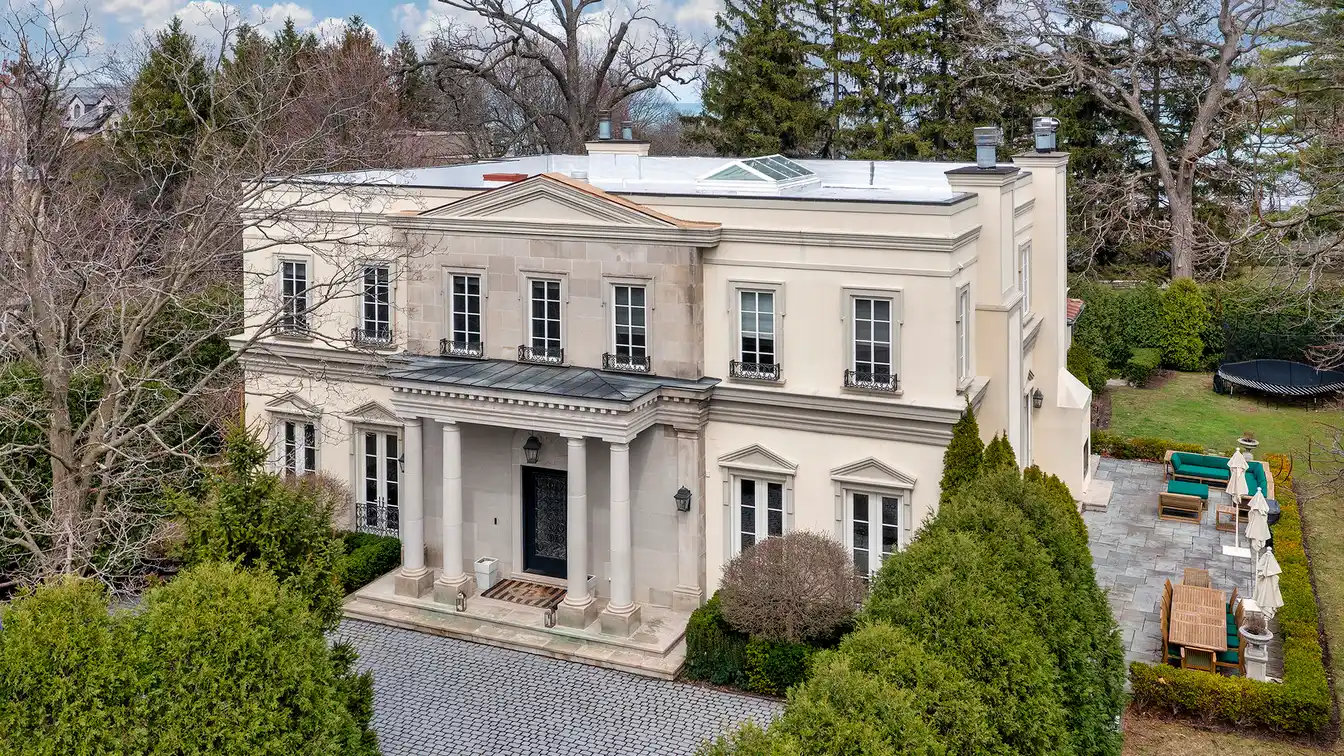 Gorgeous Estate in an Upscale Enclave