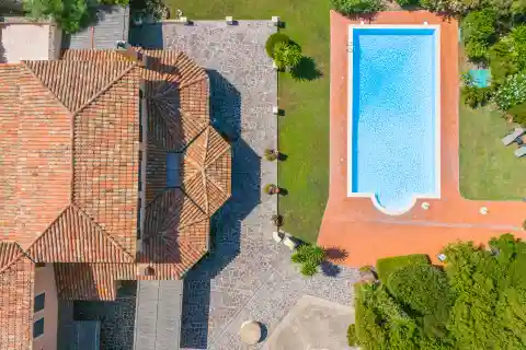 Gorgeous Five Bedroom Villa with Pool