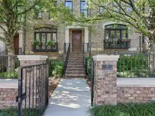 The Exquisite Brownstones at Honour