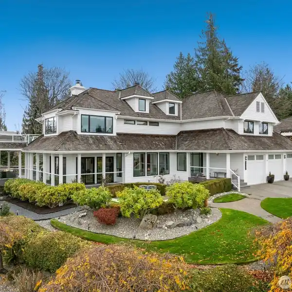 BREATHTAKING HOME WITH SWEEPING SOUND & MOUNTAIN VIEWS