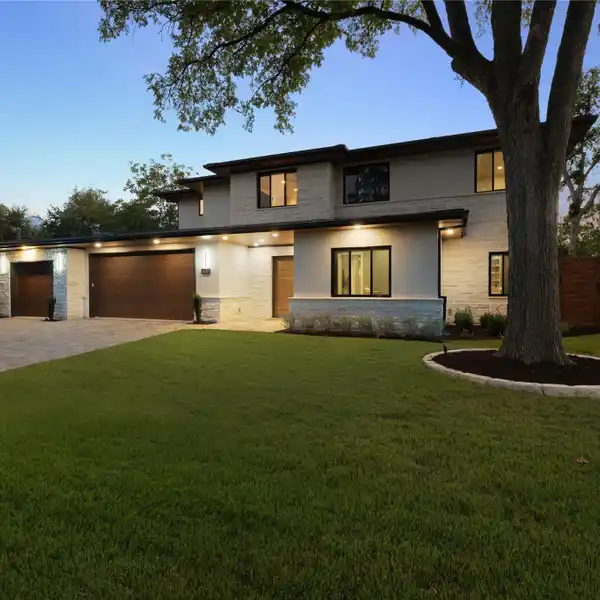 RARE FIND IN NORTHWEST HILLS