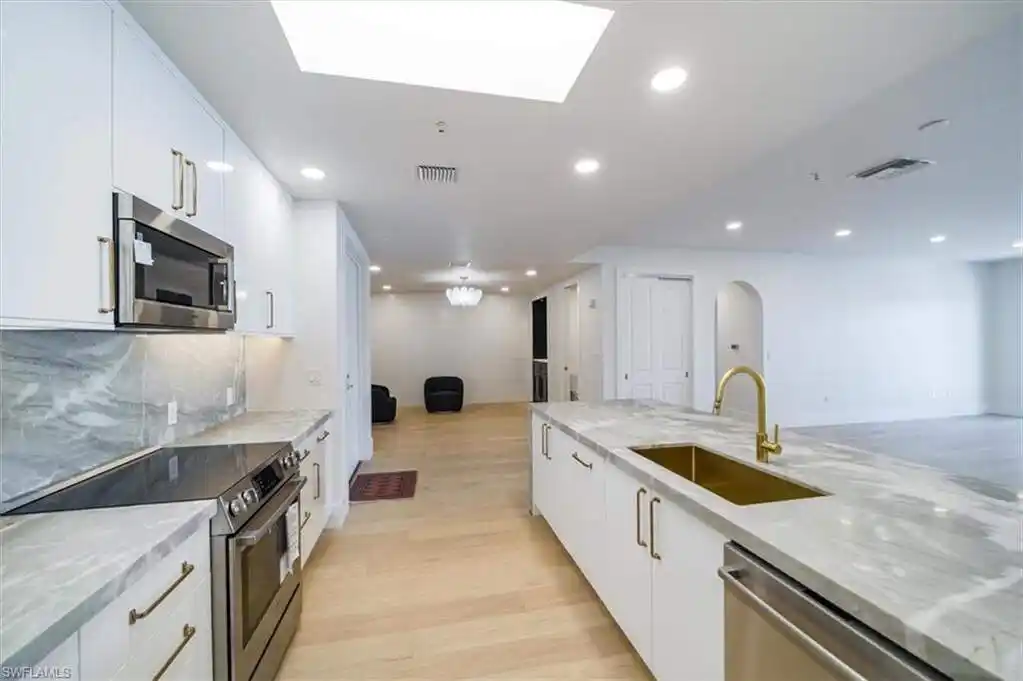 The Epitome of Luxury Downtown Living