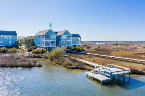 Stunning Sound Side Waterfront Townhome