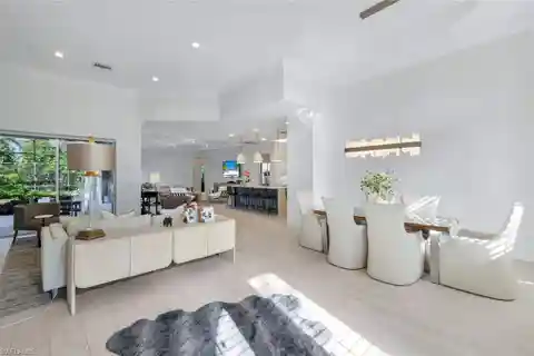 Exquisite Residence on a Private Lot in Delasol