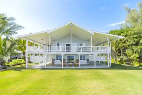 Oceanfront Property with Majestic Water View