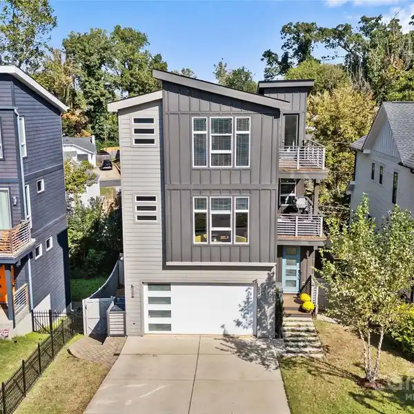 FANTASTIC HOME IN POPULAR WESLEY HEIGHTS