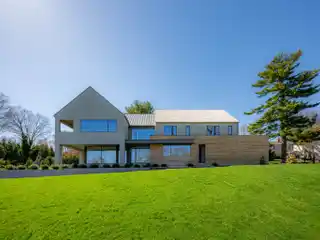 World-class Newly Constructed Modern Masterpiece