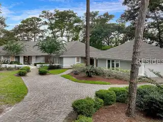 Custom Beauty in Moss Creek