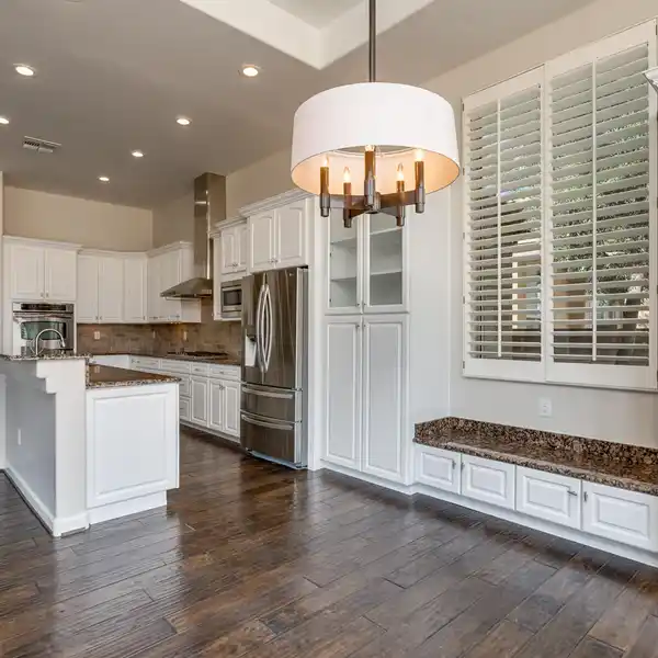 OUTSTANDING PROPERTY WITH PANORAMIC MOUNTAIN VIEWS