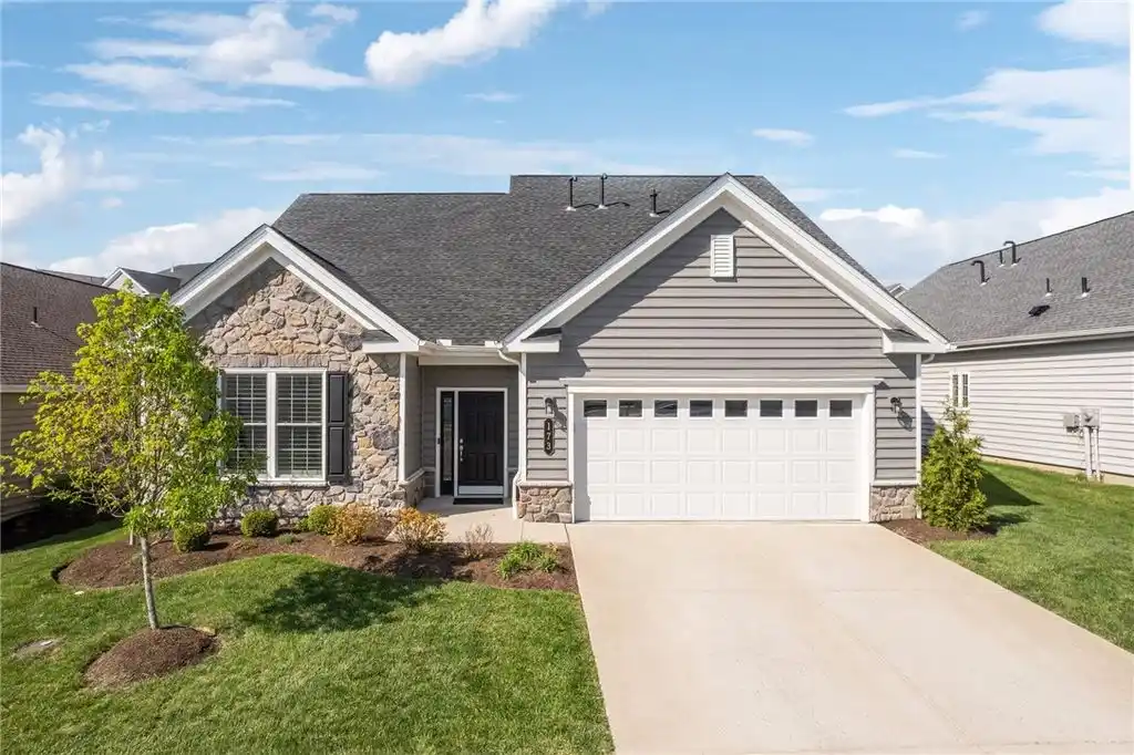 Upgraded Home in Traditions of America Southpointe