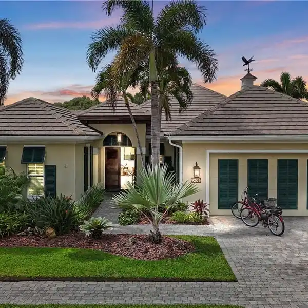 ELEGANT PRIMARY SUITE WITH SPA-LIKE BATHROOM