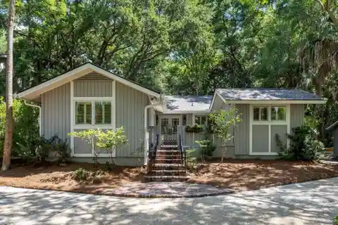Charming Home Nestled on Oyster Rake