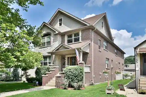 Stunning Norwood Park Custom Built Home