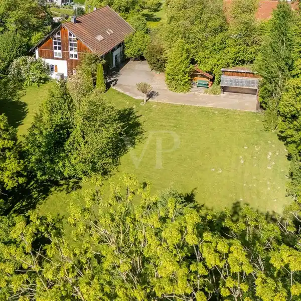 UNIQUE FORMER FARMHOUSE