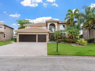 Move-In Ready Home with Loft and Water Views