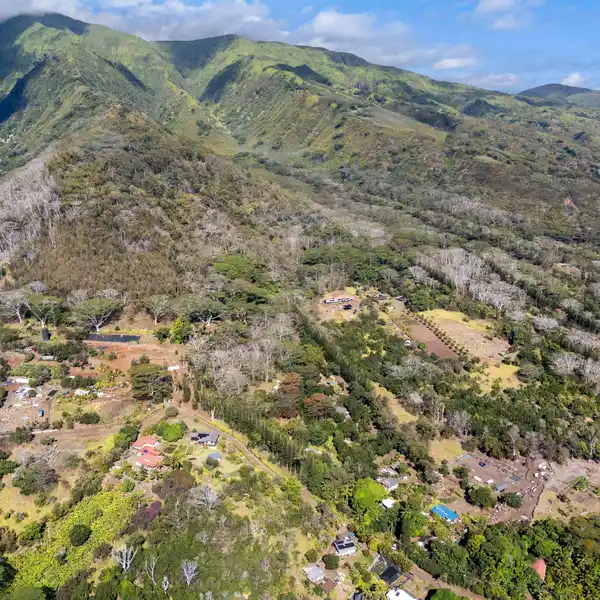 34-ACRE PARCEL IN WAIEHU