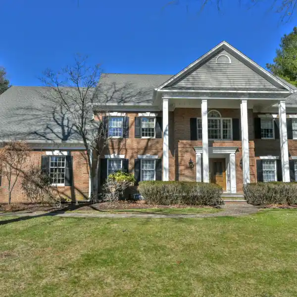 METICULOUSLY MAINTAINED CLASSIC HOME