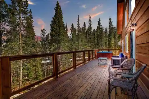 Uniquely Incredible Newer Mountain Home