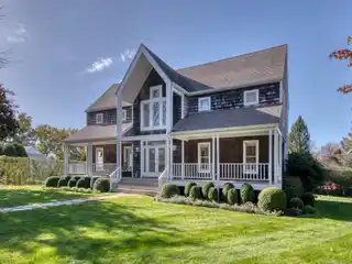 Traditional Summer Cottage in Southampton Village