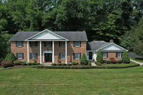 Elegant Colonial in Sought-after Lymestone Hill