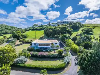 Immaculate High-end Home