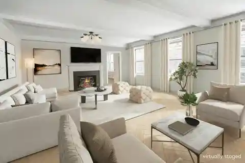 Upper East Side Prewar Classic 7 Coop