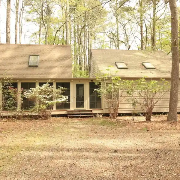 COASTAL LIVING STEPS FROM PRIVATE SANDY SHORES