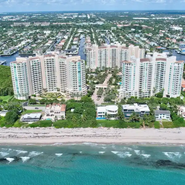 CORNER APARTMENT WITH AMAZING PANORAMIC VIEWS