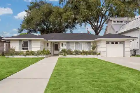 Stunningly Re-Imagined Home in Timbergrove