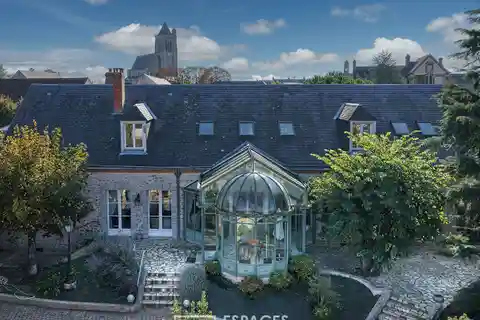 Bourgeois Residence in the Heart of Janville