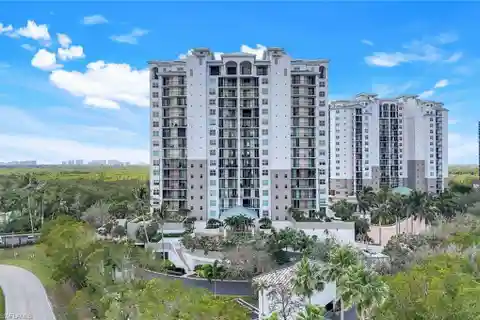 Exquisite Residence in Wiggins Bay