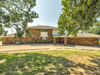 Unique Umbrella Home with Million-Dollar Views