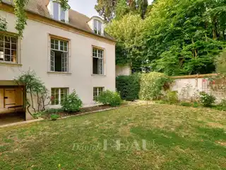 Charming Residence Overlooking Landscaped Private Garden