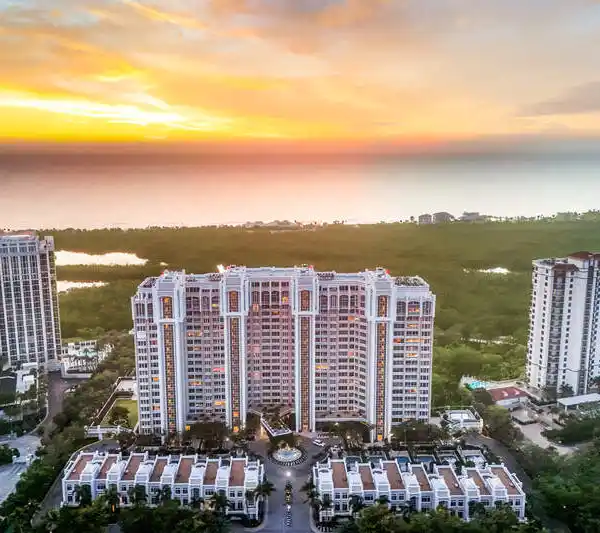 EXQUISITE BEACHFRONT OASIS