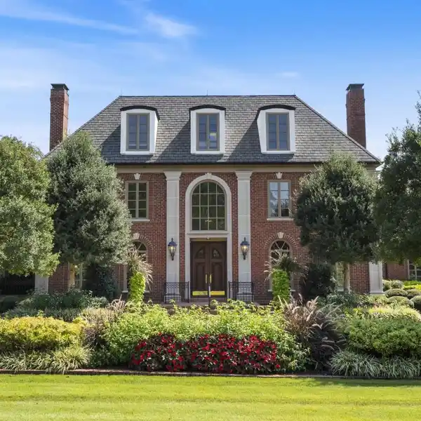 CUSTOM GATED ESTATE ON 110 ACRES