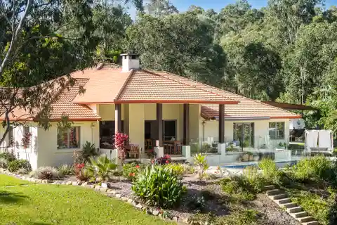 Sanctuary-style Living in a Natural Setting