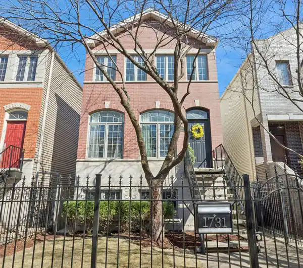 GORGEOUS HOME WITH THE PERFECT UPDATES