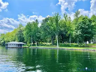 Private Lake Anna Peninsula Lot with Boathouse