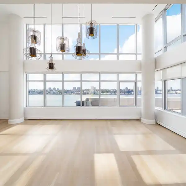 DUPLEX CORNER RESIDENCE AT ONE RIVERSIDE PARK