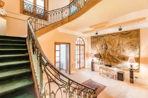 Superb Turn-of-the-century Mansion