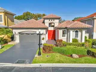 Beautiful Home with a Private Guest House