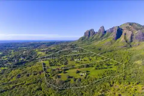 24-plus-acre Property on the Kauai Coast