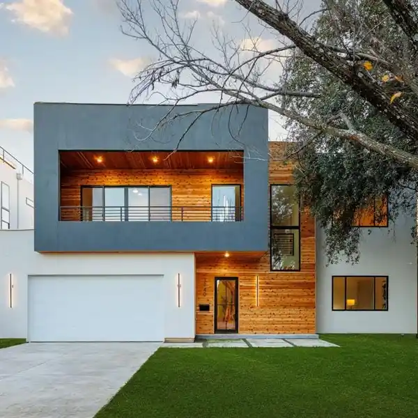 NEW CONSTRUCTION IN BLUFFVIEW