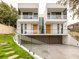 Architecturally Crafted Tri-level Duplex