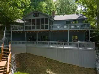 Completely Renovated Lake Keowee Lakehouse