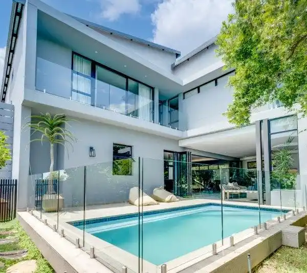 FIVE BEDROOMS PLUS STUDY HOME FOR SALE IN IN STEYN CITY