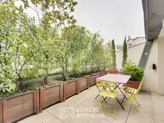 Duplex in the Prestigious Triangle D'or