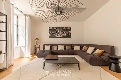 Contemporary Villa Steps from Beach
