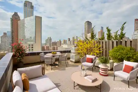 Stunning and Spacious Corner Terrace